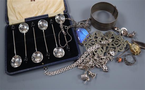 A cased set of silver coffee spoons and mixed jewellery etc. including silver charm bracelet.
